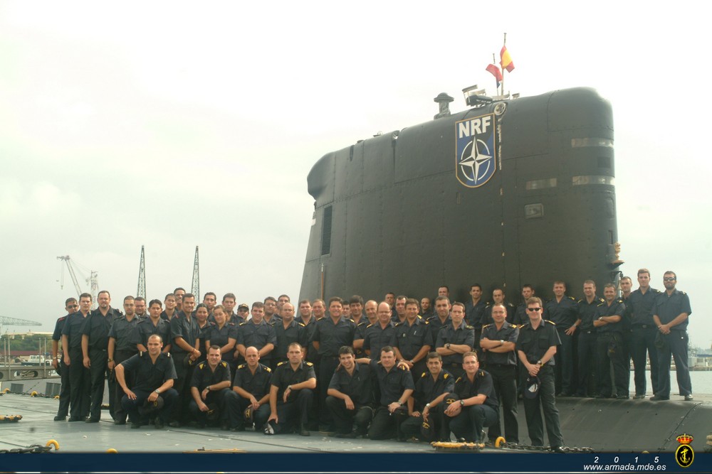 Dotación del "Siroco" al comienzo de una misión integrada en una fuerza OTAN. Año 2007.